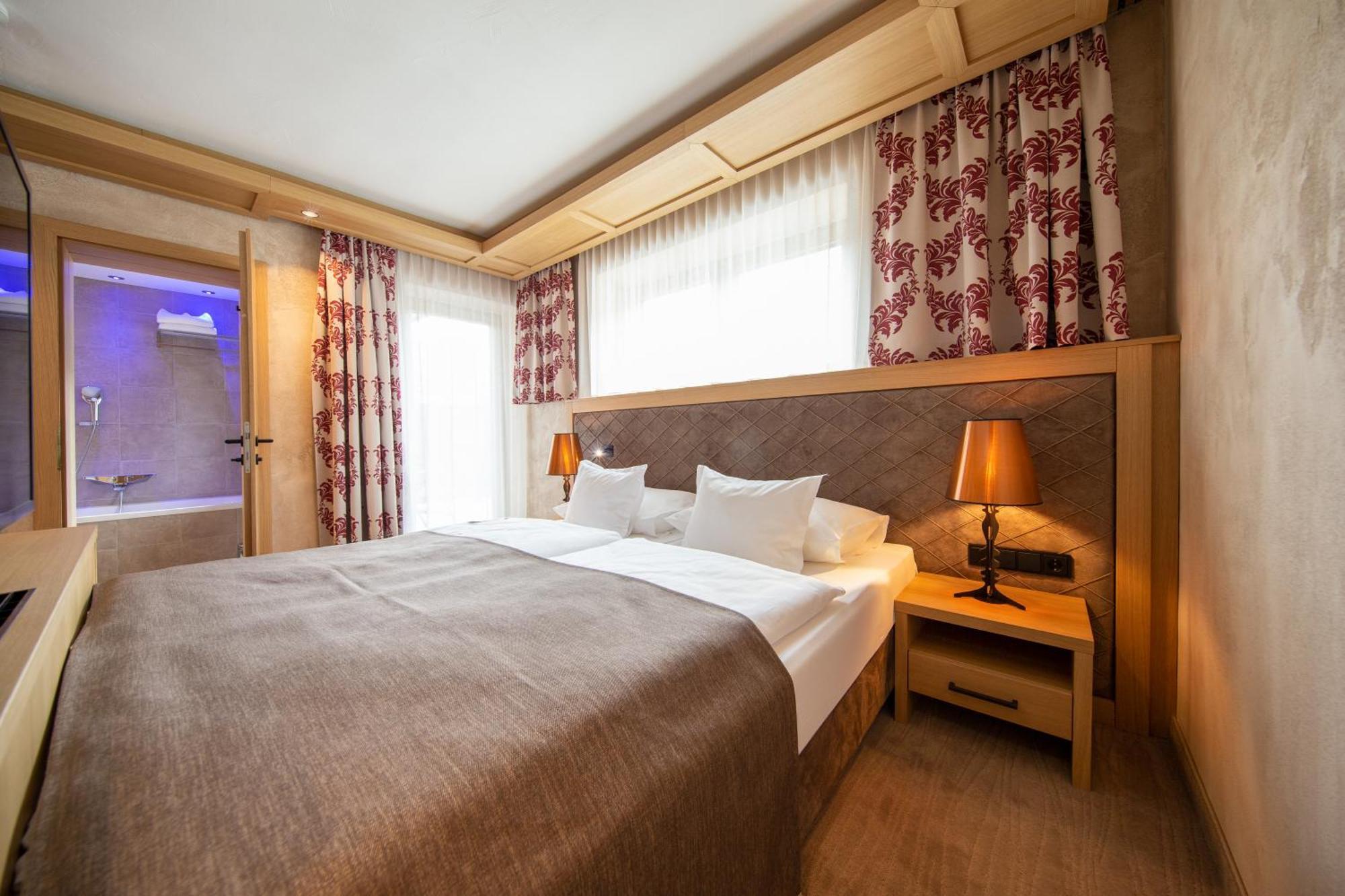 Hotel Alpina Deluxe Obergurgl Eksteriør billede