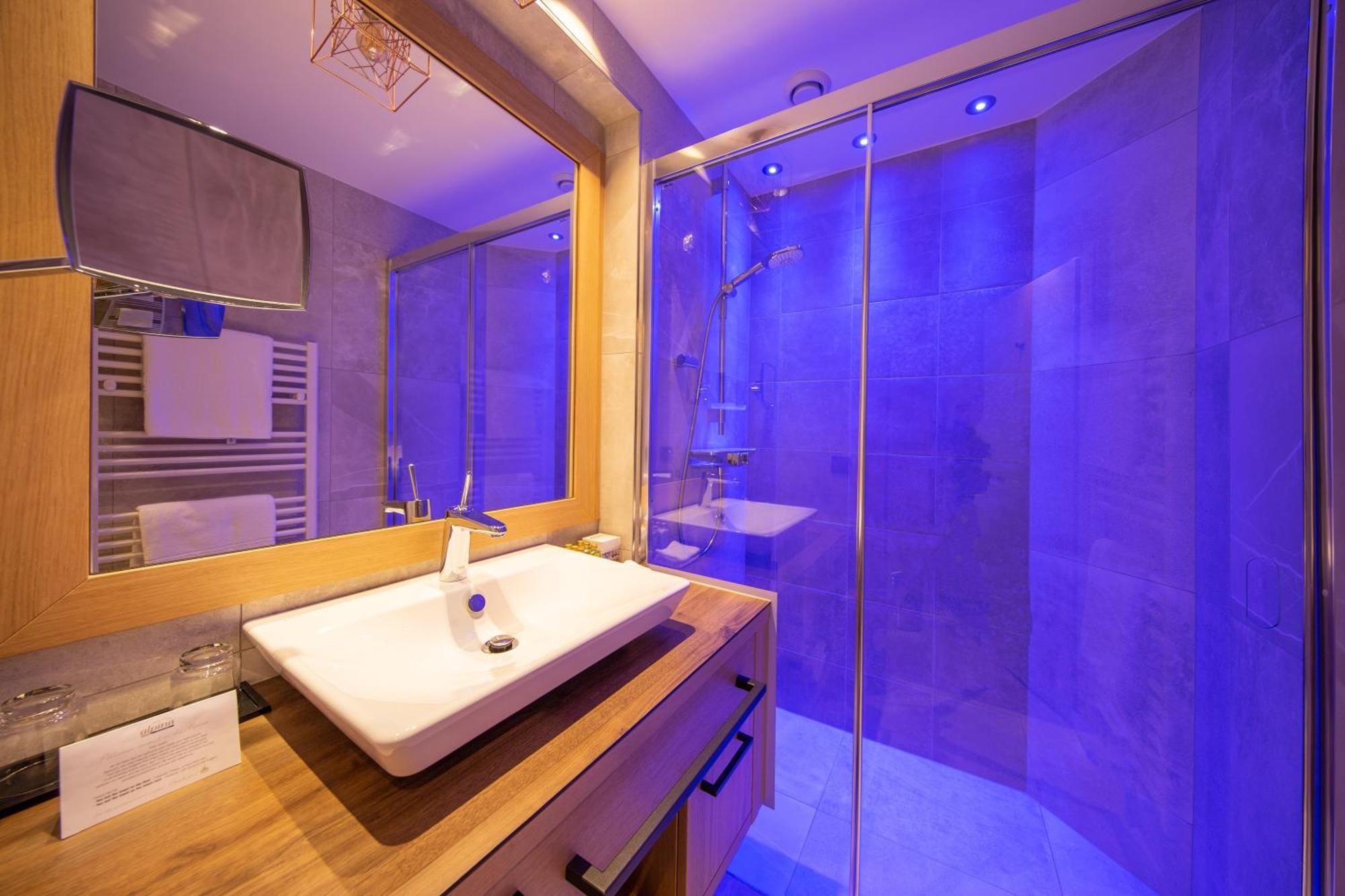 Hotel Alpina Deluxe Obergurgl Eksteriør billede